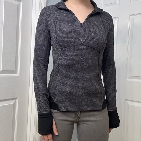 Lululemon Sweatshirt Pullover Top Gray Black Gym Athletic Runderful Size 4 Small - Picture 7 of 7